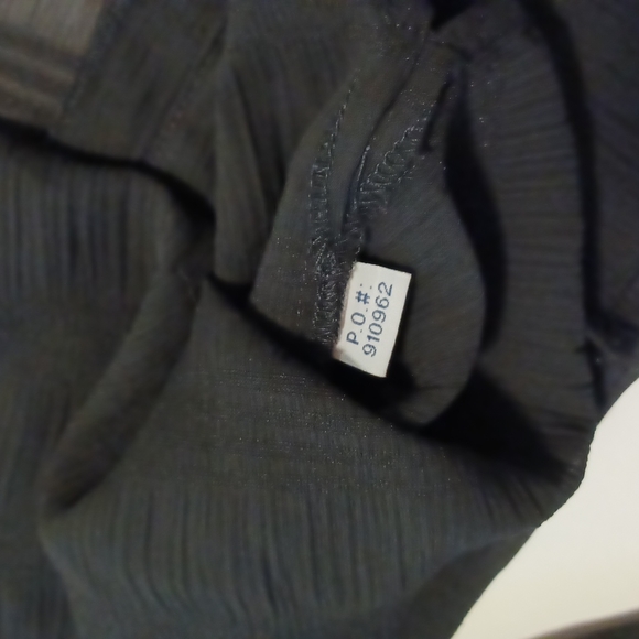 Joanna Sheer black oversized blouse size small button down with square pattern - Picture 7 of 8